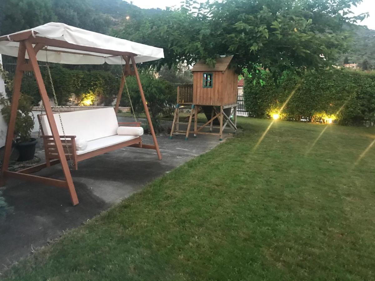 Aerides Luxury Villa Palaiontsiflikion Exterior foto